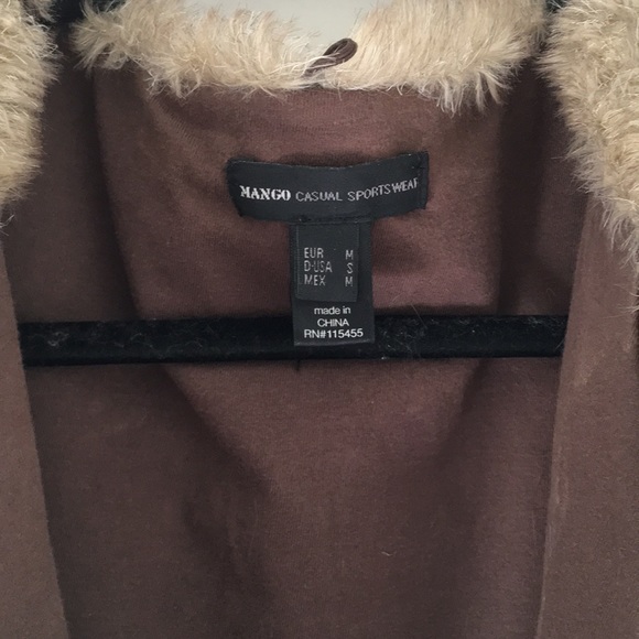 Mango faux fur vest with pockets US size small - Picture 2 of 3